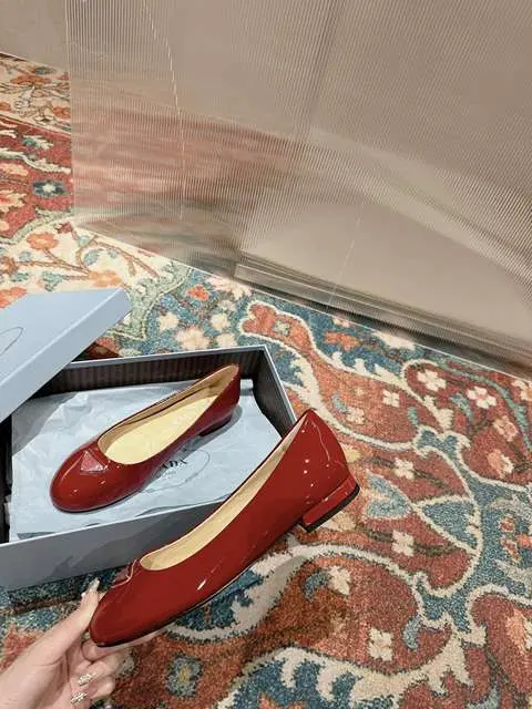 High Quality Replica Prada Shoes for Women