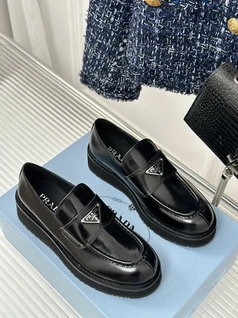 High Quality Replica Prada leather shoes for Women