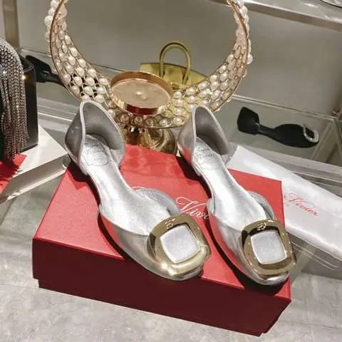 Replica High Quality Roger Vivier Shoes For Women