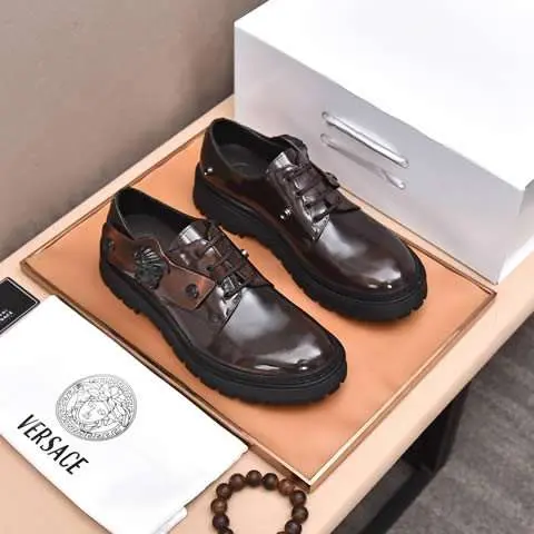 Replica High Quality Versace Leather Shoes For Men