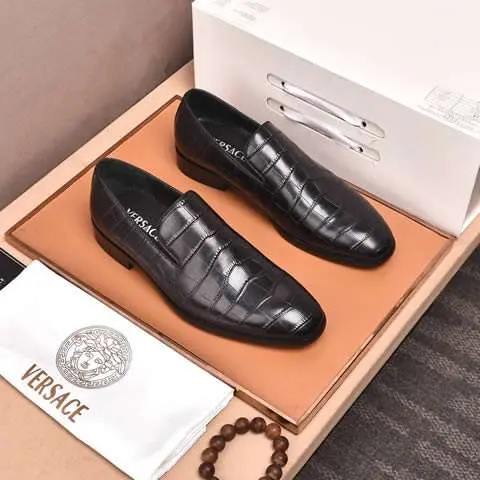 Replica High Quality Versace Leather Shoes For Men