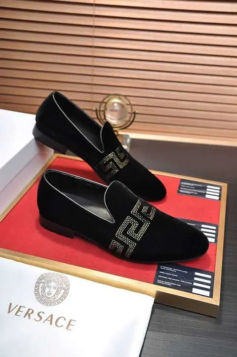 Replica High Quality Versace Leather Shoes For Men