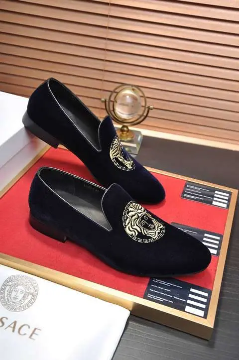 Replica High Quality Versace Leather Shoes For Men