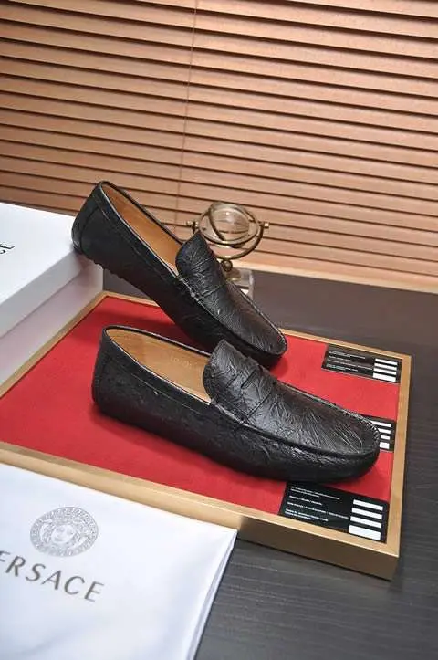 Replica High Quality Versace Leather Shoes For Men