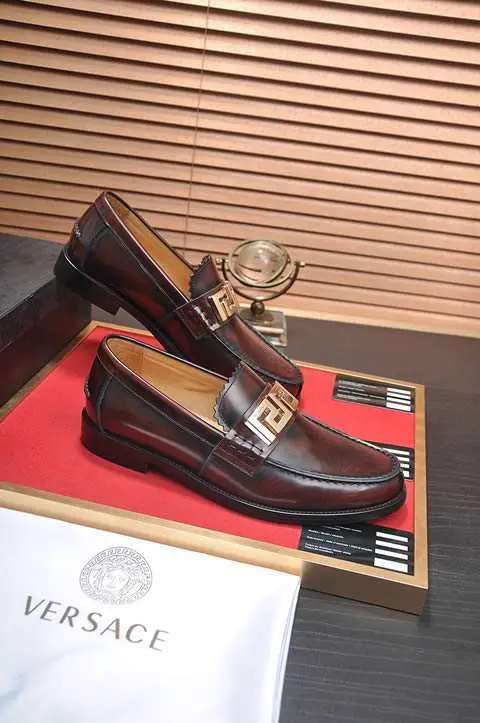 Replica High Quality Versace Leather Shoes For Men