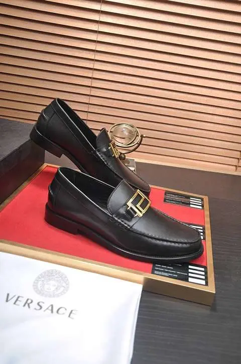 Replica High Quality Versace Leather Shoes For Men