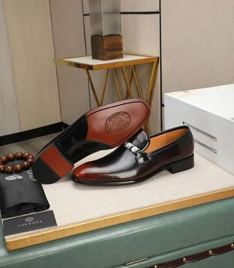 Replica High Quality Versace Leather Shoes For Men