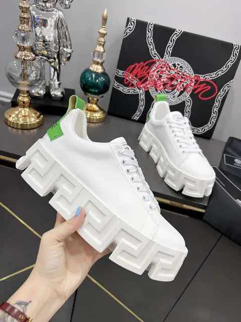 Replica High Quality Versace Shoes For Men