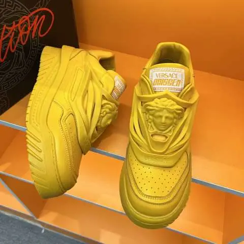 Replica High Quality Versace Shoes For Men