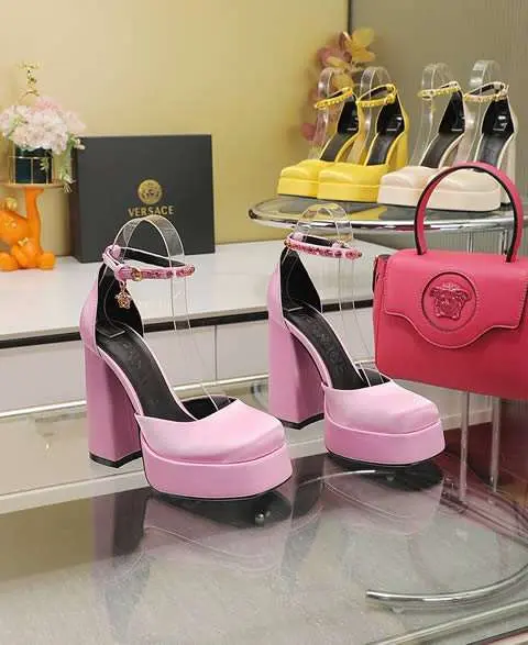 High Quality Replica Versace Shoes for Women