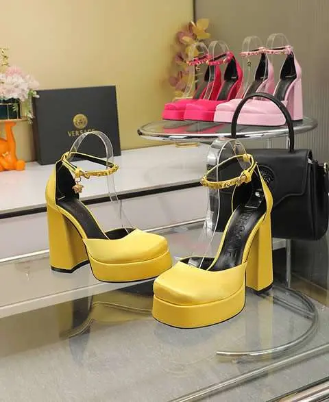 High Quality Replica Versace Shoes for Women