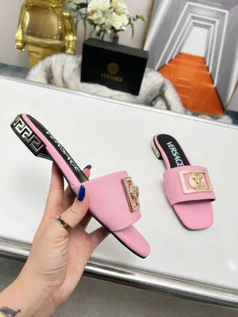 High Quality Replica Versace Shoes for Women