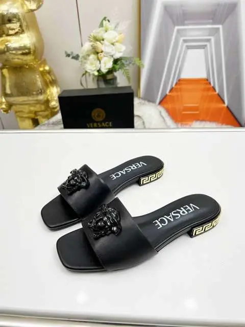 High Quality Replica Versace Shoes for Women