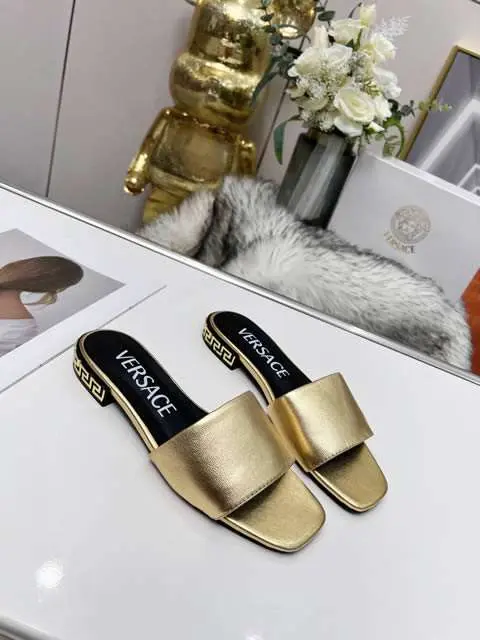 High Quality Replica Versace Shoes for Women