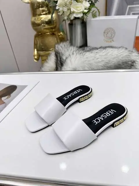 High Quality Replica Versace Shoes for Women
