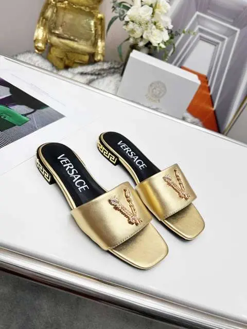 High Quality Replica Versace Shoes for Women