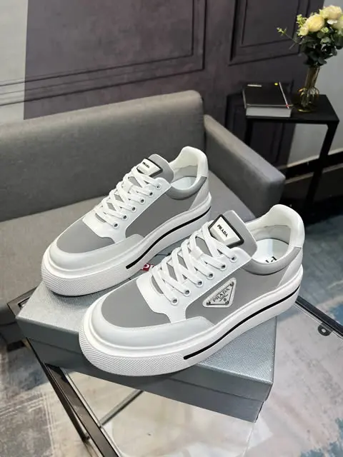 High Quality Replica Pradae Sneakers for Men
