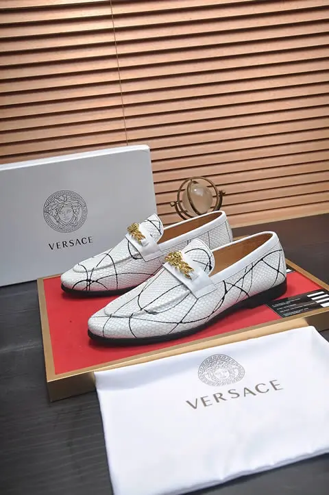 Replica High Quality Versace Leather Shoes For Men